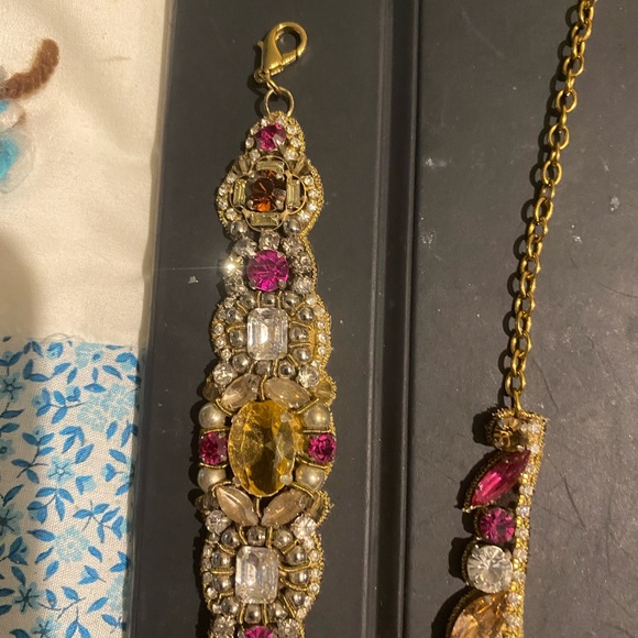 Costume Jewelry - Picture 7 of 8